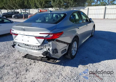 2026 Toyota Camry Le from USA, damaged, VIN 4T1DAACK1TU238594